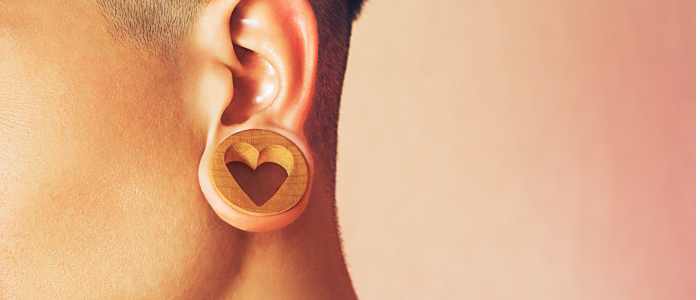 Solutions for torn earlobes